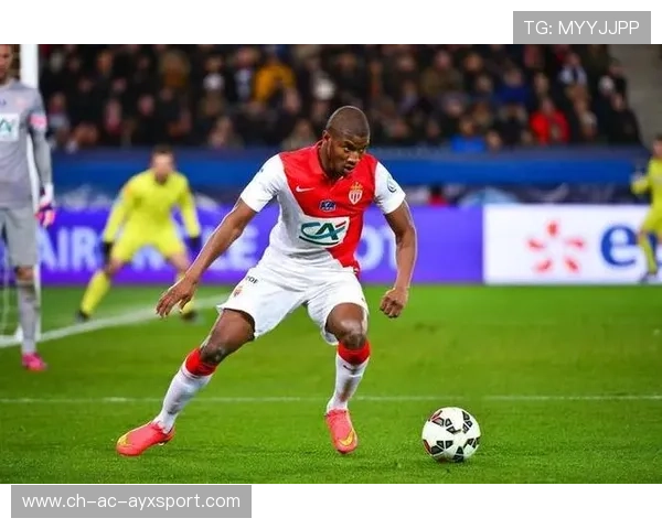 多特蒙德锁定比甲出色左后卫，下一站锋线升级的潜力股揭秘