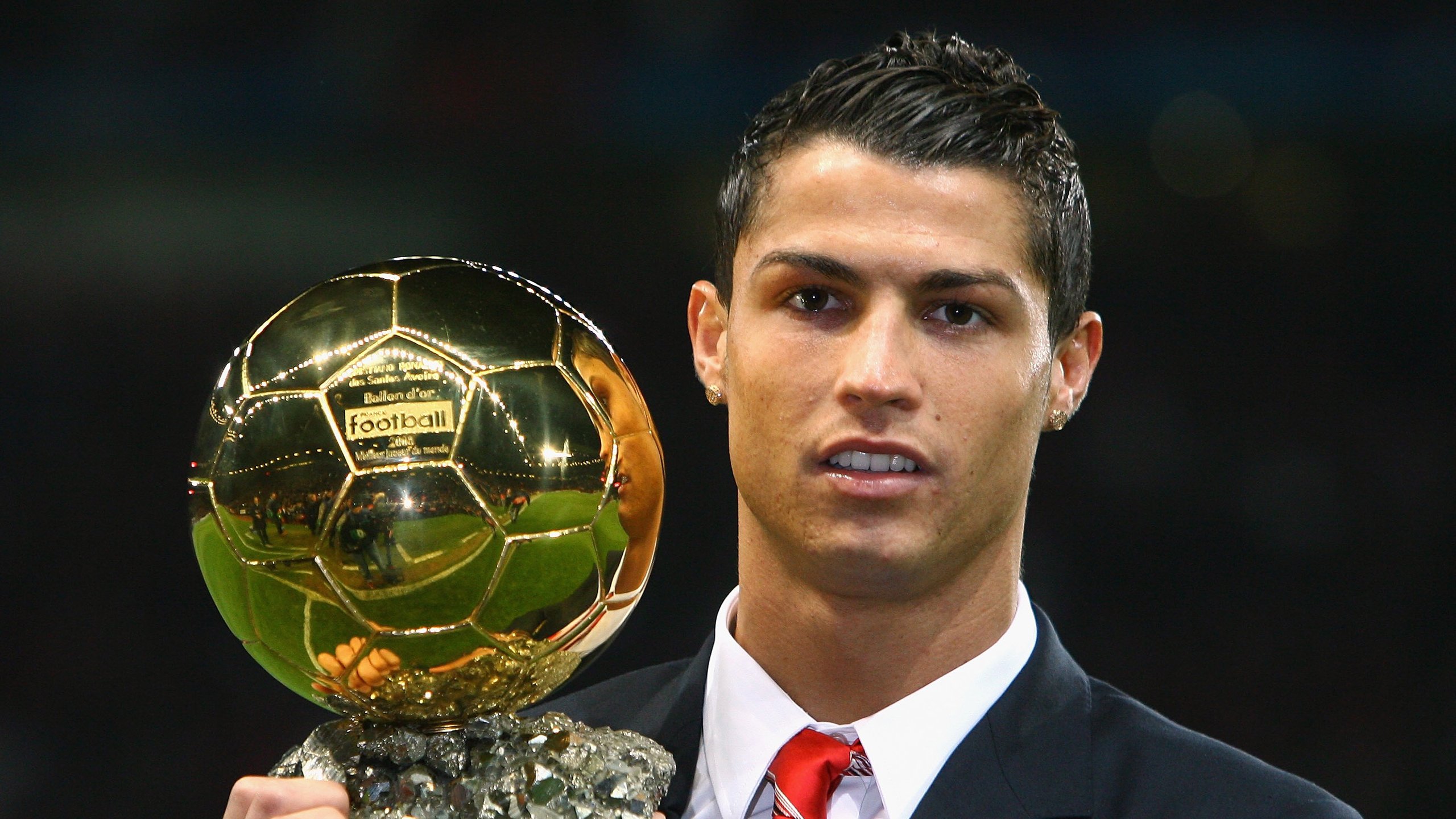 世界杯后：中场多面手最受追捧 既能打六号位又能胜任八号位者身价猛涨